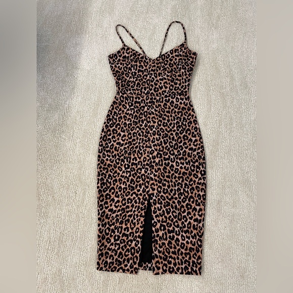 LIKELY
Leopard Brooklyn Dress 0 - Picture 2 of 15